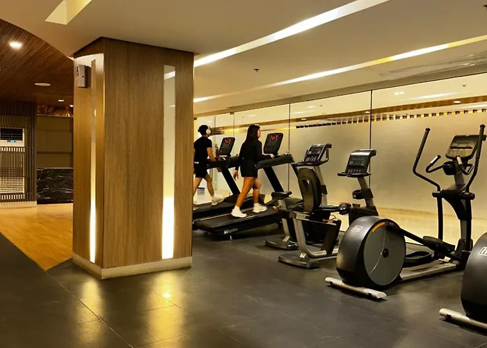 Mall Of Near Airport Hotel 4*