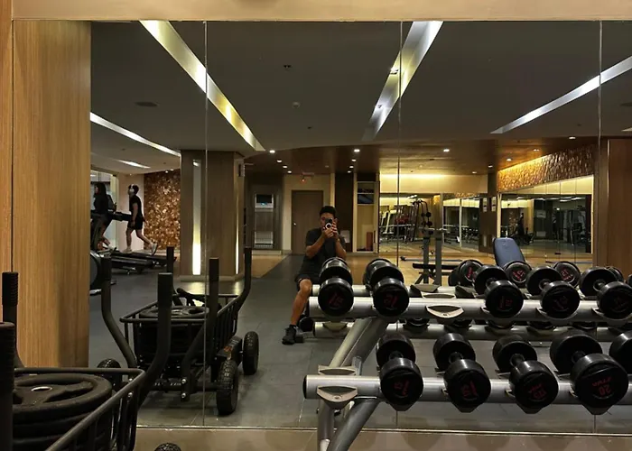 Mall Of Near Airport Hotel 4*